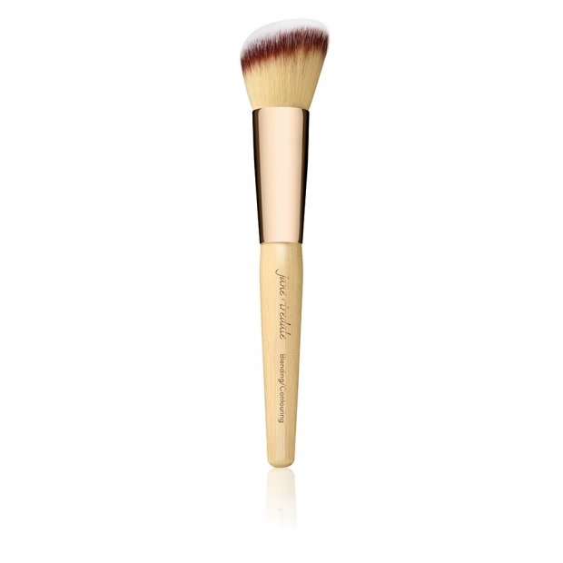 BLENDING/ CONTOURING BRUSH - € 45,00